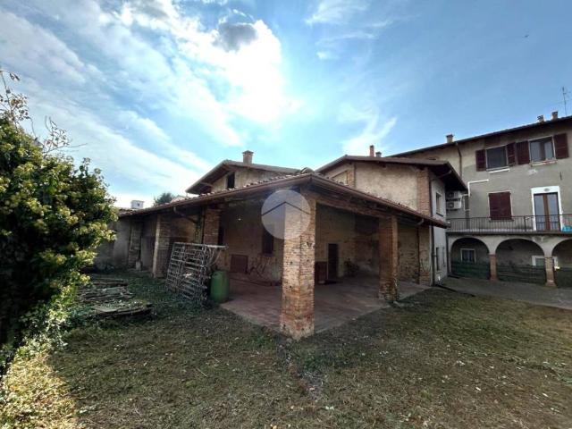 Rustico in vendita a Erbusco, Lombardia