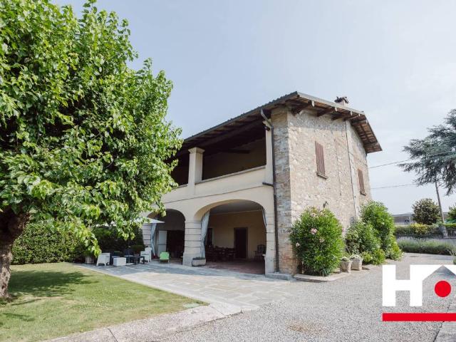 Rustico in vendita a Erbusco, Lombardia