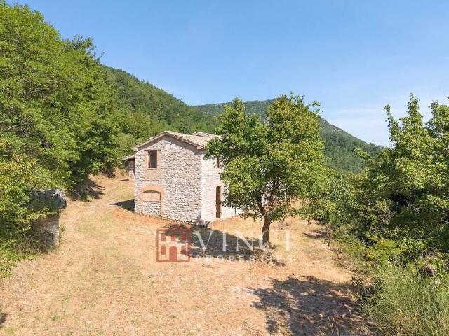 Rustico in vendita a Località Bresciano, Esanatoglia