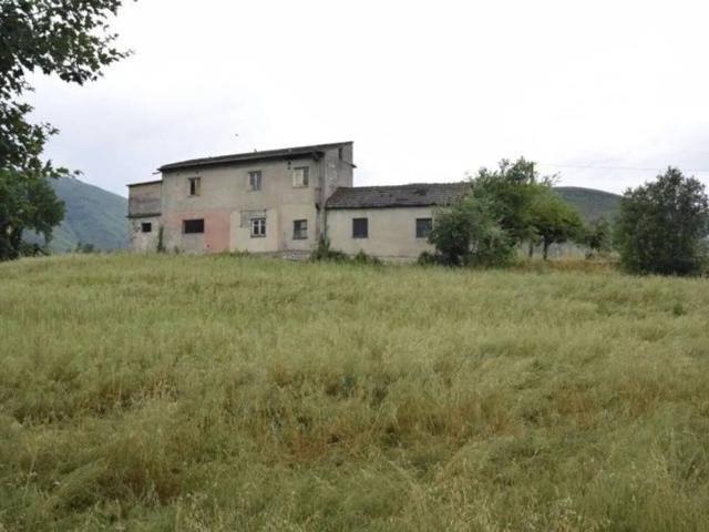 Rustico in vendita a Esperia, Lazio