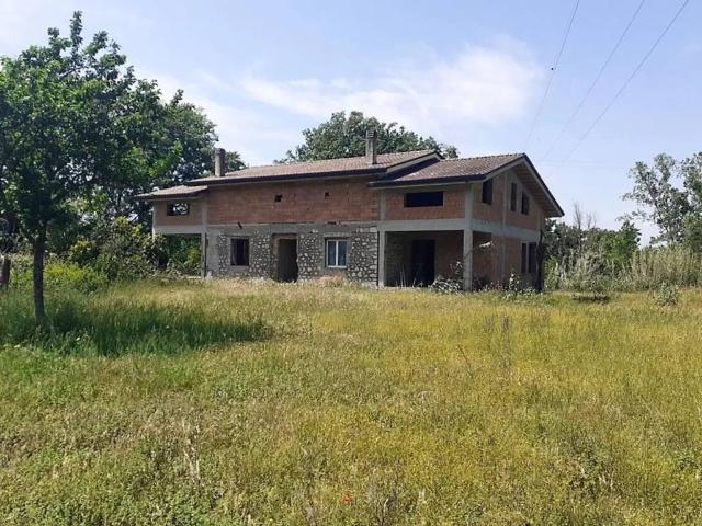 Rustico in vendita a Esperia, Lazio