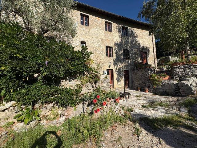 Rustico in vendita a Vallico di Sopra, Fabbriche di Vergemoli