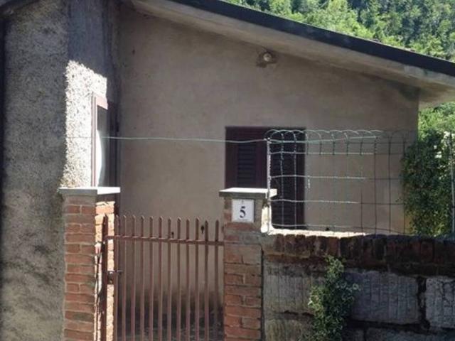 Rustico in vendita a Vallico di Sopra, Fabbriche di Vergemoli