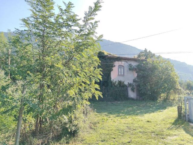 Rustico in vendita a Faicchio, Campania