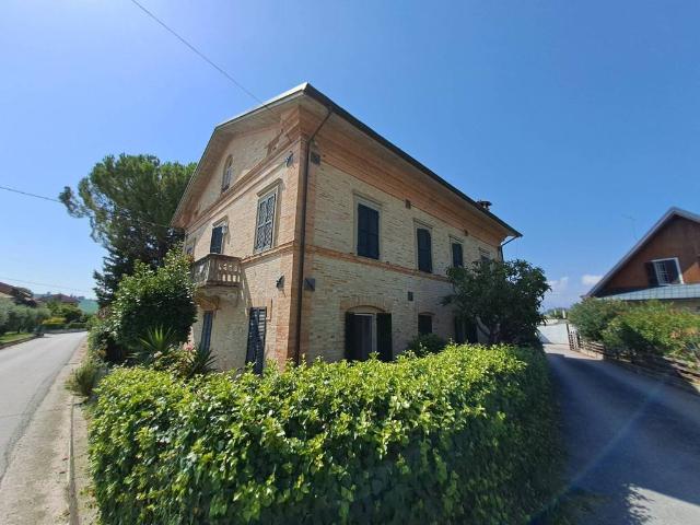 Rustico in vendita a Marche, Fermo