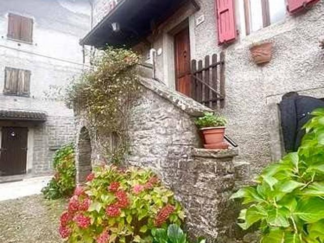Rustico in vendita a Unione dei comuni del Frignano, Fanano