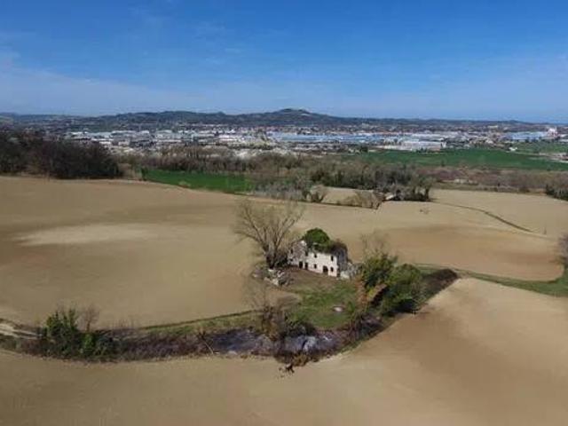 Rustico in vendita a Marche, Pesaro E Urbino
