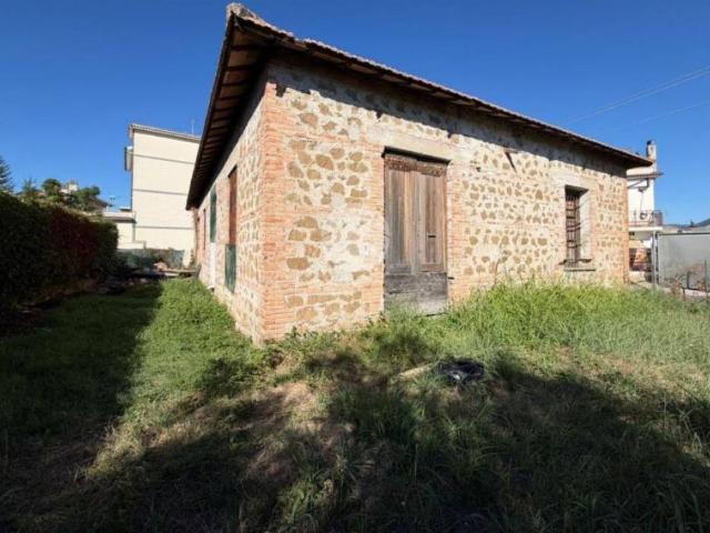 Rustico in vendita a Borgo Quinzio, Fara in Sabina