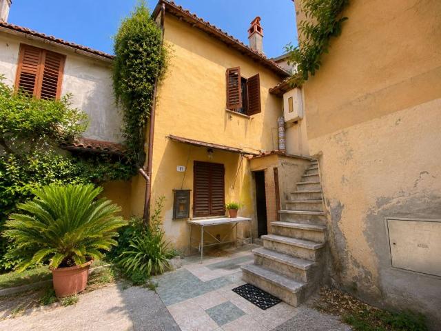 Rustico in vendita a Fara Sabina, Lazio