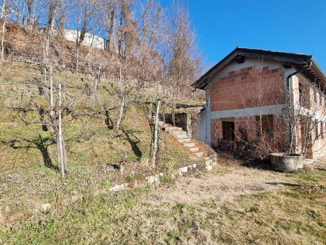 Rustico in vendita a Farra Di Soligo, Veneto