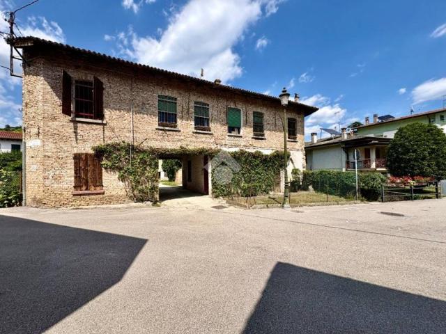 Rustico in vendita a Farra Di Soligo, Veneto