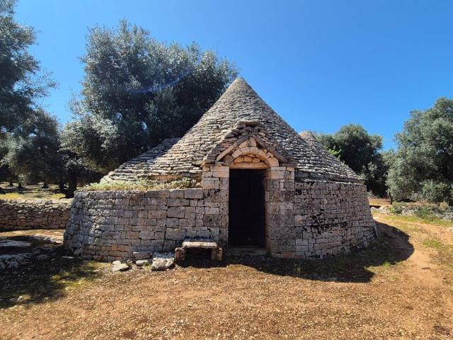 Rustico in vendita a Canale di Pirro, Puglia