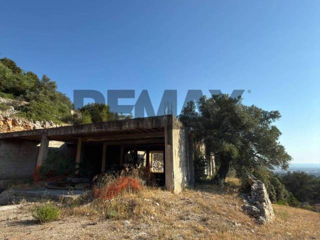 Rustico in vendita a Canale di Pirro, Puglia
