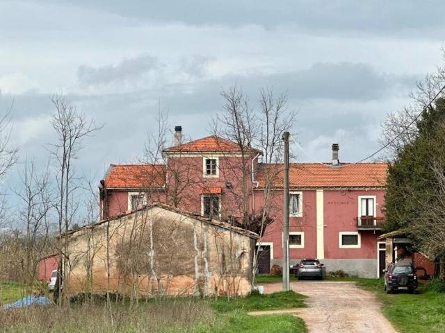 Rustico in vendita a Fauglia, Toscana