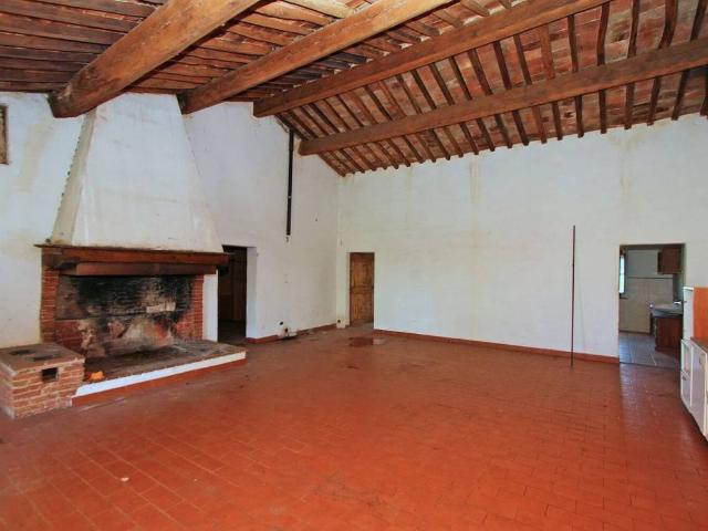 Rustico in vendita a Zona Commerciale Valtriano, Fauglia