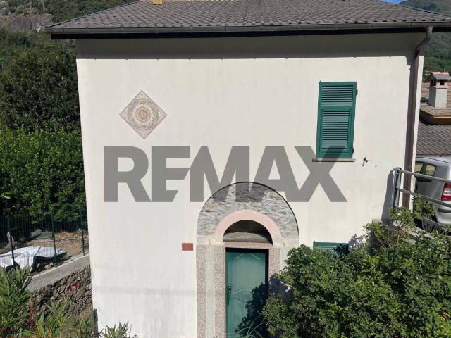 Rustico in vendita a Accereto, Favale di Malvaro