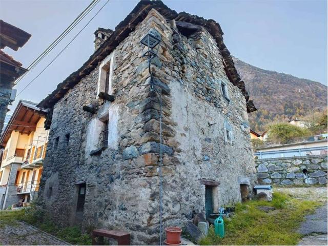 Rustico in vendita a Fenis, Aosta