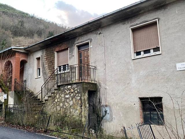 Rustico in vendita a Ferentillo, Umbria
