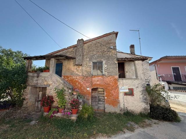 Rustico in vendita a Cartiera-Stazione, Ferentino