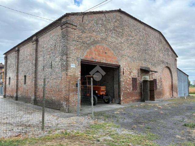 Rustico in vendita a Ferrara, Reggio Emilia