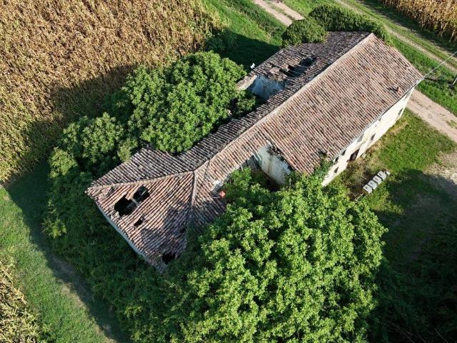 Rustico in vendita a Ferrara, Reggio Emilia