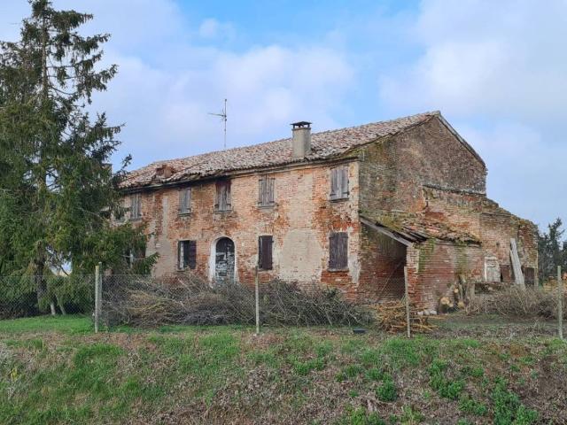 Rustico in vendita a Ferrara, Reggio Emilia