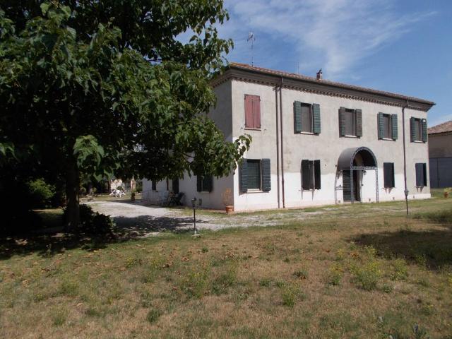 Rustico in vendita a Ferrara, Reggio Emilia