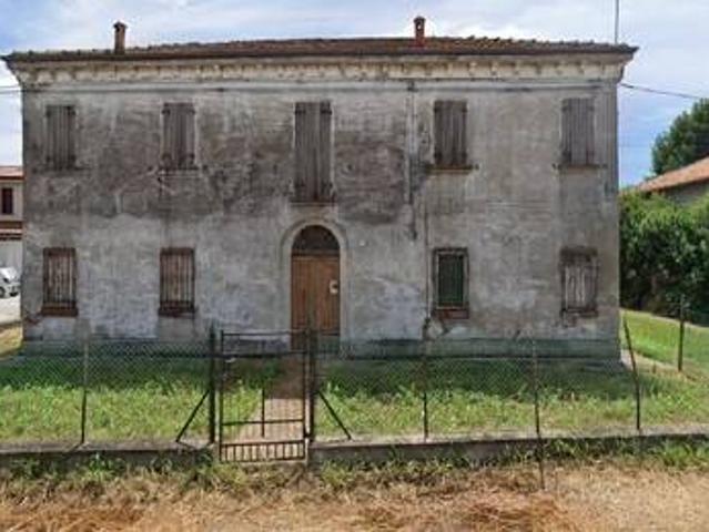 Rustico in vendita a Ferrara, Reggio Emilia