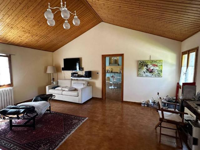 Rustico in vendita a Ferrara, Reggio Emilia
