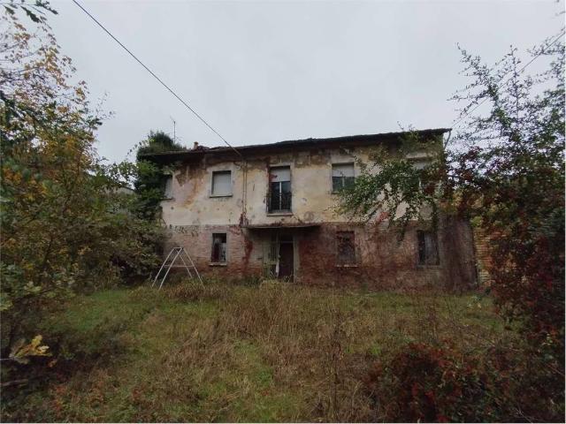 Rustico in vendita a Ferrara, Reggio Emilia