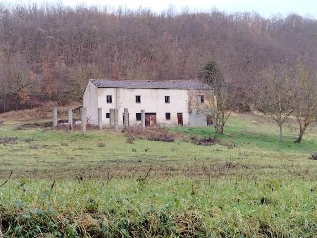 Rustico in vendita a Ferrazzano, Molise