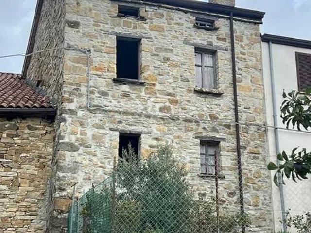 Rustico in vendita a Solaro, Ferriere