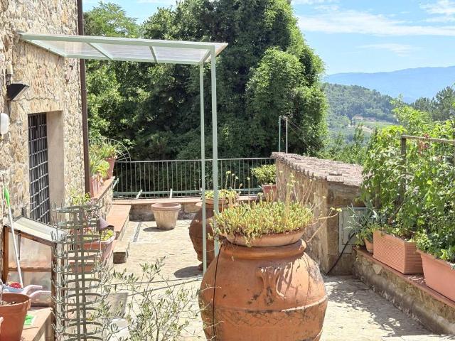 Rustico in vendita a Montebeni, Fiesole