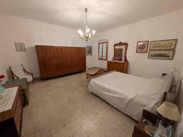 Rustico in vendita a Figline e Incisa Valdarno, Figline Valdarno