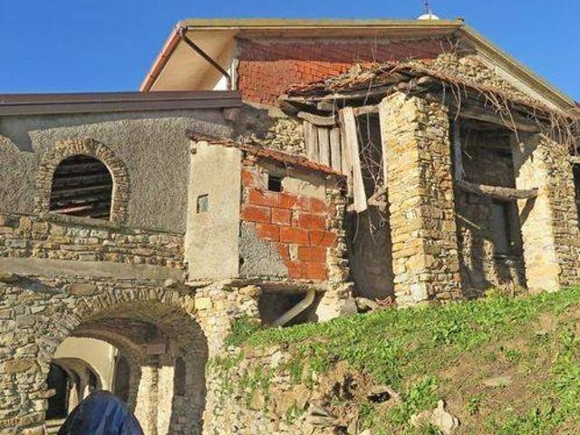 Rustico in vendita a Unione di comuni Montana Lunigiana, Filattiera
