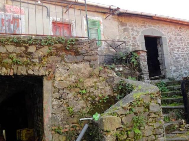 Rustico in vendita a Unione di comuni Montana Lunigiana, Filattiera