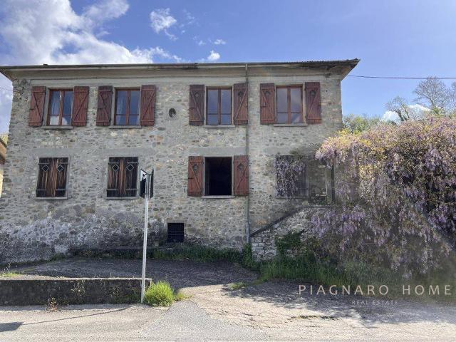 Rustico in vendita a Unione di comuni Montana Lunigiana, Filattiera