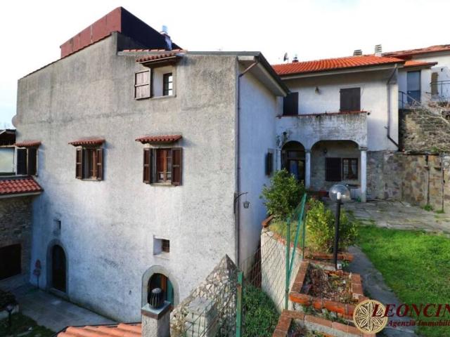 Rustico in vendita a Unione di comuni Montana Lunigiana, Filattiera