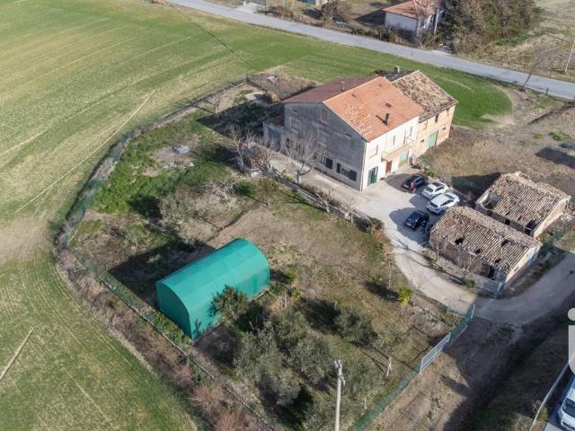 Rustico in vendita a Marche, Ancona