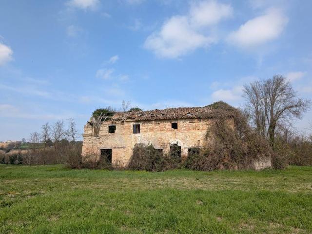Rustico in vendita a Filottrano, Ancona