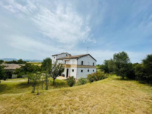Rustico in vendita a Marche, Ancona