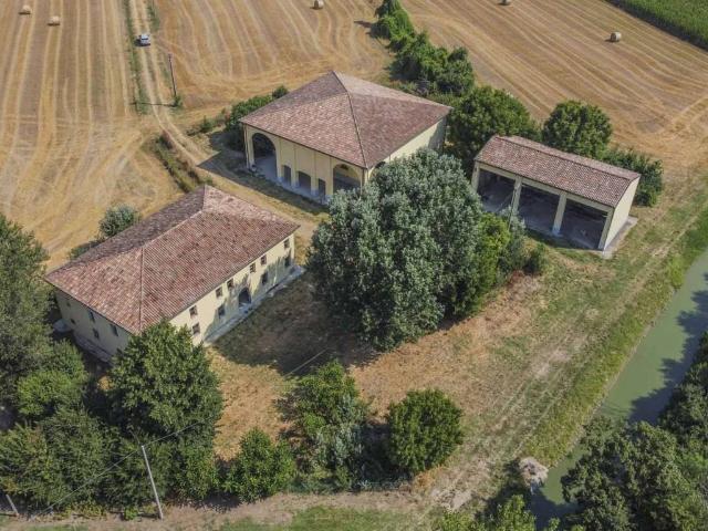 Rustico in vendita a Unione Comuni Modenesi Area Nord, Finale Emilia