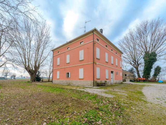Rustico in vendita a Unione Comuni Modenesi Area Nord, Finale Emilia