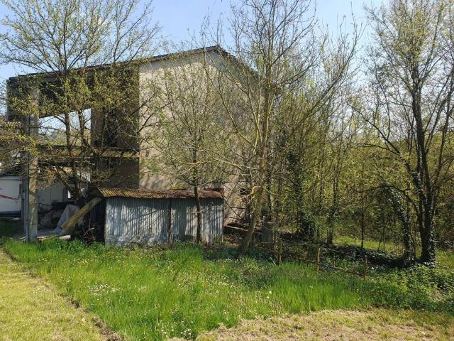 Rustico in vendita a Unione dei comuni del Distretto Ceramico, Fiorano Modenese