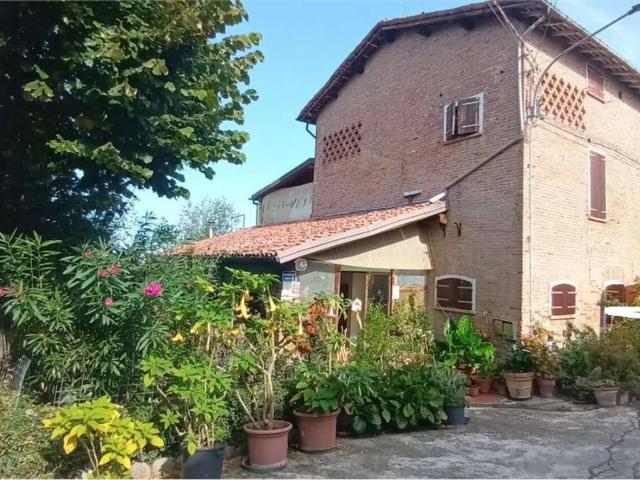 Rustico in vendita a Unione dei comuni del Distretto Ceramico, Fiorano Modenese