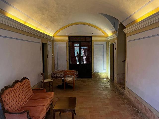 Rustico in vendita a Unione dei comuni del Distretto Ceramico, Fiorano Modenese