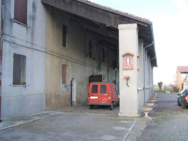 Rustico in vendita a Fiorenzuola D'arda, Reggio Emilia