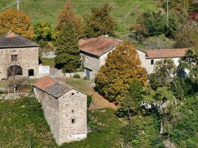 Rustico in vendita a Firenzuola, Toscana
