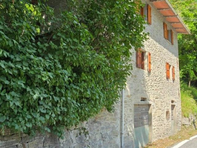 Rustico in vendita a Firenzuola, Toscana