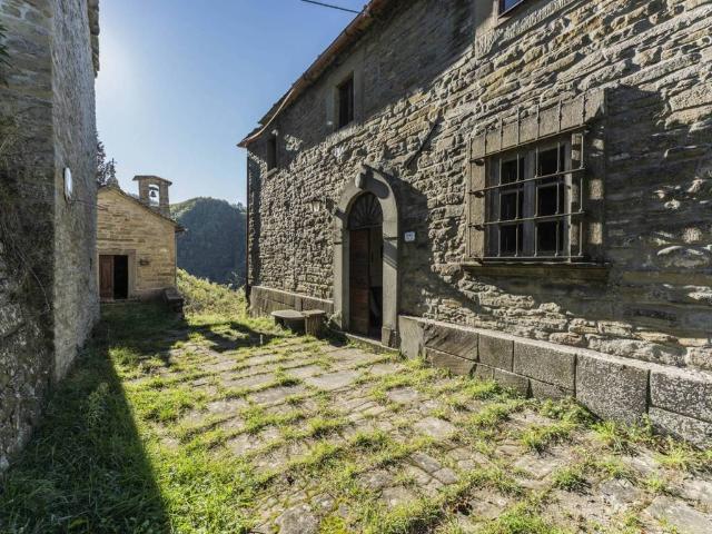 Rustico in vendita a Firenzuola, Firenze